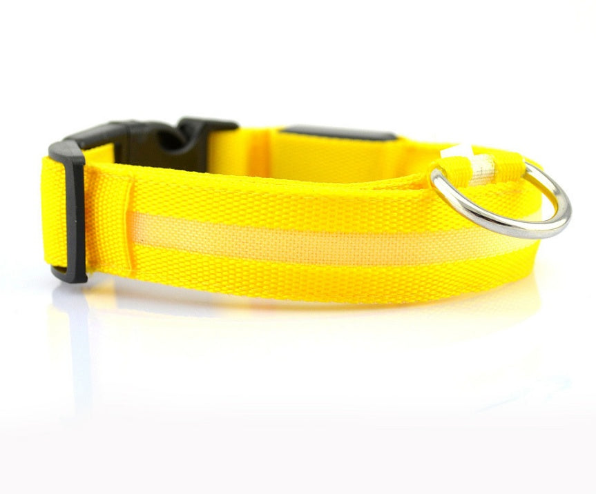 Nylon LED Luminous Pet Collar – Night Safety Flashing Design for Dogs.