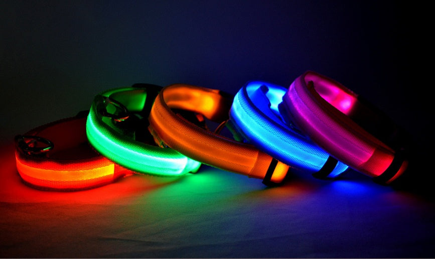 Nylon LED Luminous Pet Collar – Night Safety Flashing Design for Dogs.